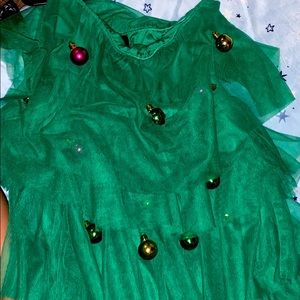 Christmas tree funny dress!😭